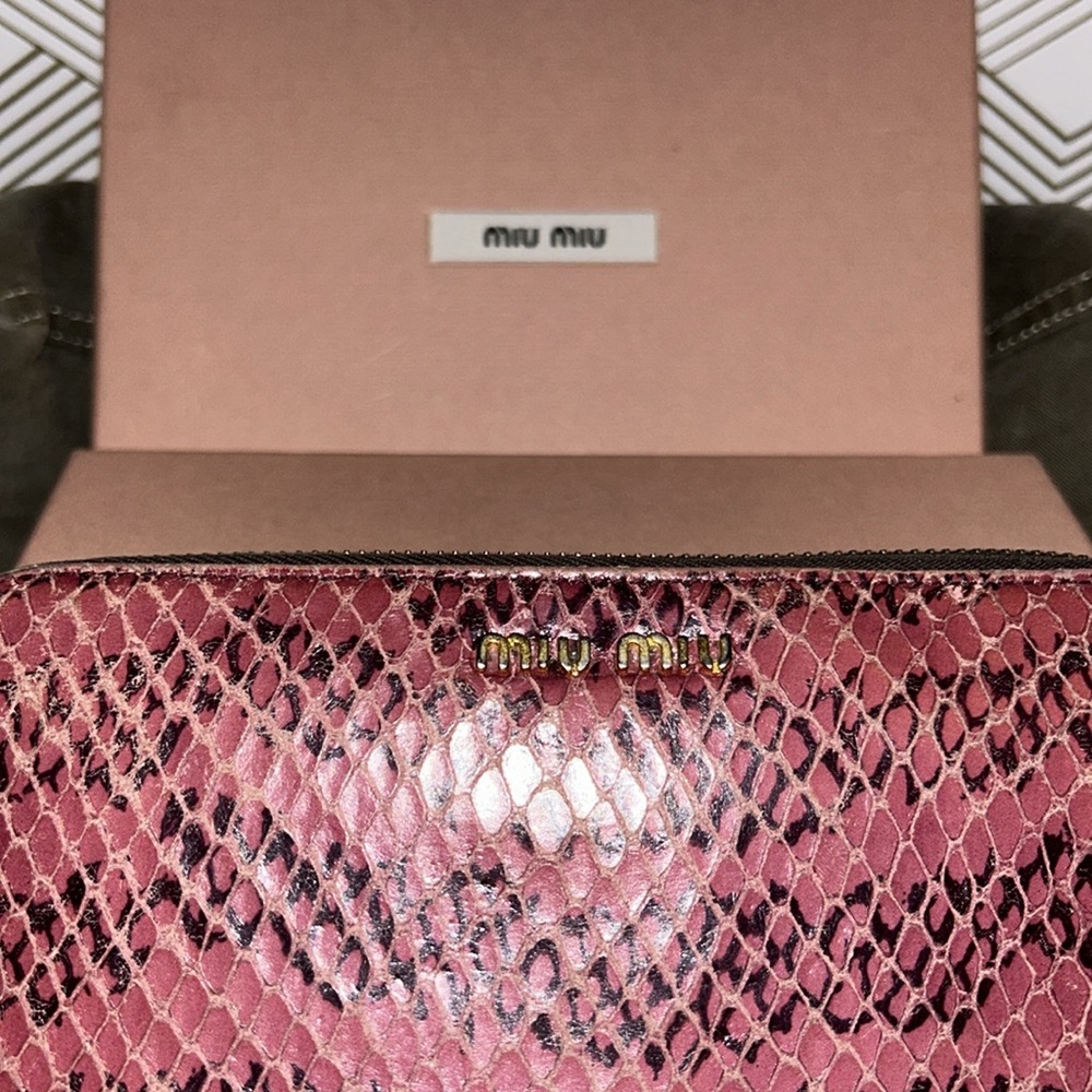 Miu Miu Long Wallet Great Condition